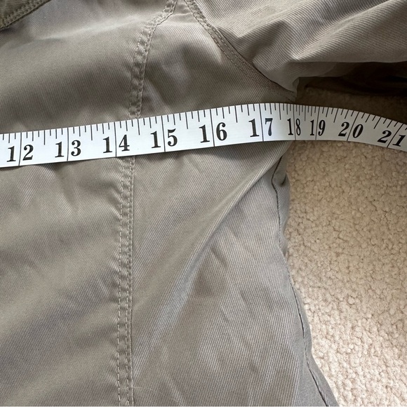 Aritzia Babaton Gray Plush Faux Fur Jacket removable hood XS - Picture 3 of 12